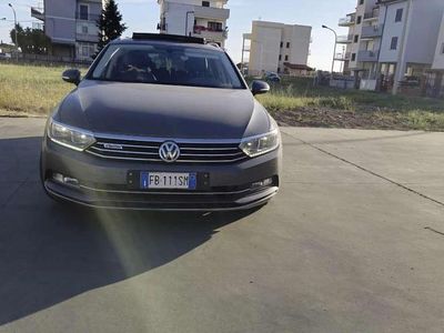 Usata VW Passat Highline 150 CV (110 kW) 2015 Grigio Station wagon