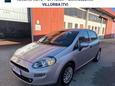 Usata Fiat Punto Street 69 CV (50 kW) 2017 Argento Berlina