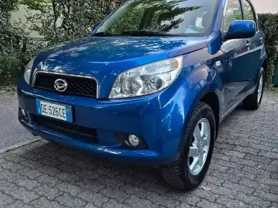 Usata Daihatsu Terios 105 CV (77 kW) 2007 Bluazzurro SUV