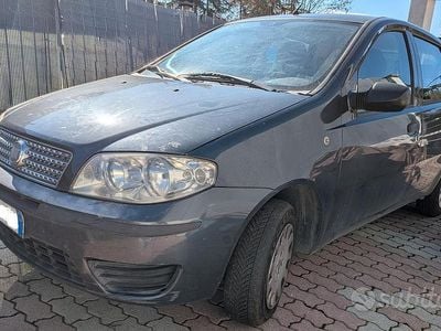 Usata Fiat Punto 2010 Grigio Utilitaria