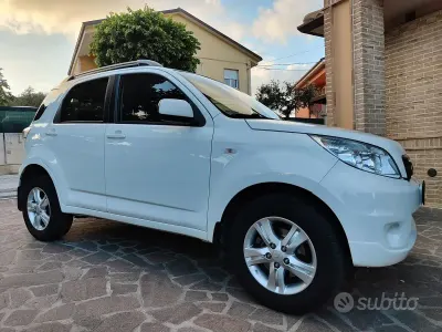 Usata Daihatsu Terios 105 CV (77 kW) 2009 Bianco SUV