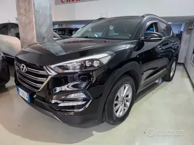 Käytetty Hyundai Tucson Xpossible 116 HP (85 kW) 2016 Musta Katumaasturi