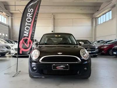 Usata Mini Cooper 75 CV (55 kW) 2009 Nero Utilitaria
