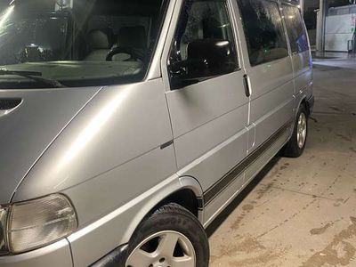 usata VW Caravelle T42.5 tdi Comfortline