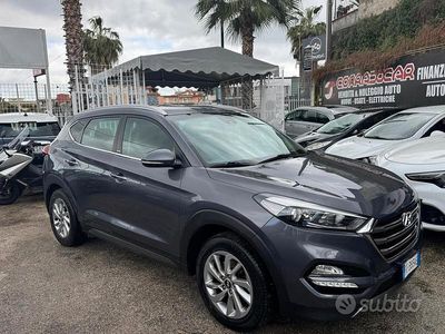 Usata Hyundai Tucson Xpossible 141 CV (103 kW) 2016 Grigio SUV