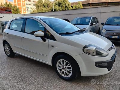 Usata Fiat Punto Evo 74 CV (54 kW) 2010 Bianco Utilitaria