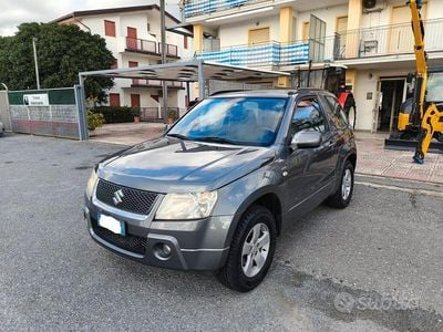 Second-hand Suzuki Grand Vitara 109 CP (80 kW) 2007 Gri SUV