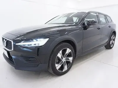 Usata Volvo V60 CC Business Edition 197 CV (144 kW) 2022 Nero Station wagon