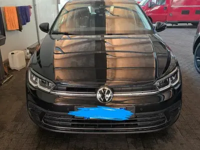 Usata VW Polo Life 95 CV (69 kW) 2022 Nero Utilitaria
