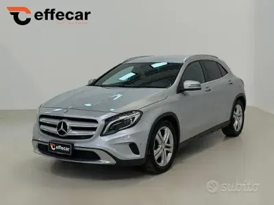 Usata Mercedes GLA220 Premium 177 CV (130 kW) 2017 Grigio SUV