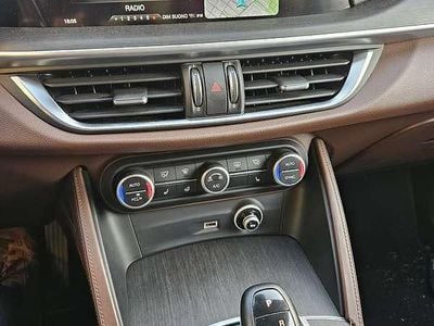 Usata Alfa Romeo Stelvio Executive 209 CV (153 kW) 2018 Blu/azzurro SUV