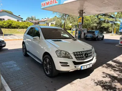 Usata Mercedes ML350 272 CV (200 kW) 2010 Bianco SUV