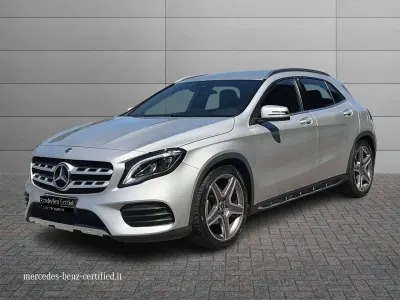 Usata Mercedes GLA200 Premium 136 CV (100 kW) 2018 Argento SUV