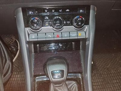 Usata Skoda Karoq 115 CV (84 kW) 2019 Grigio SUV