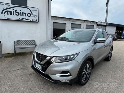 Usata Nissan Qashqai N-Connecta 131 CV (96 kW) 2018 Grigio SUV
