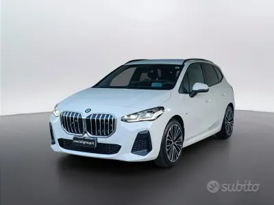 Begagnad BMW 218 Performance 150 HK (110 kW) 2025 Kombi