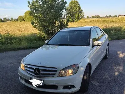 Usata Mercedes C220 136 CV (100 kW) 2011 Berlina