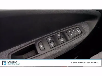 Usata Renault Zoe Intens 100 kW (136 CV) 2021 Rosso Utilitaria