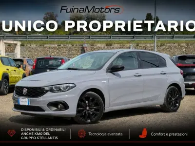 Usata Fiat Tipo S 120 CV (88 kW) 2018 Grigio scuro Berlina