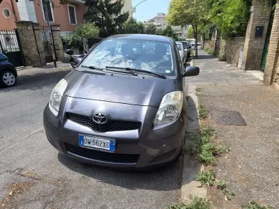 Usata Toyota Yaris Sol 75 CV (55 kW) 2003 Berlina
