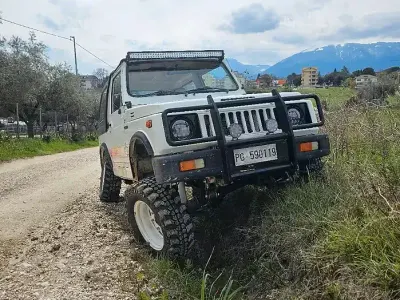Usata Suzuki Samurai 45 CV (33 kW) 1986 SUV