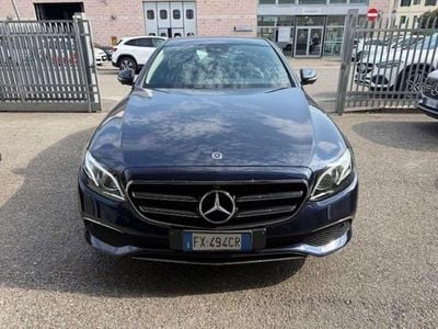 Usata Mercedes E200 160 CV (117 kW) 2019 Blu/azzurro Berlina
