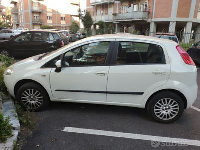 Bianco Usata 2009 Fiat Grande Punto Dynamic Utilitaria | 5000 € (Molto cara)