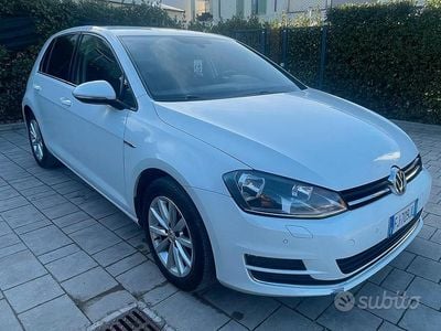 Usata VW Golf VII Highline 110 CV (80 kW) 2016 Bianco Berlina