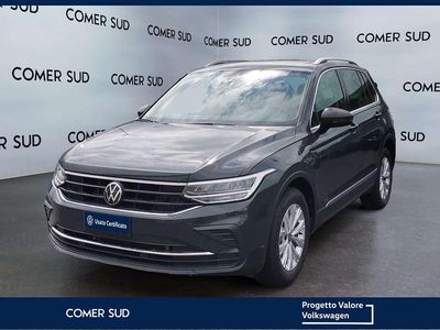 Usata VW Tiguan Life 150 CV (110 kW) 2023 Dolphin grey SUV