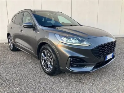 Usata Ford Kuga ST-Line 120 CV (88 kW) 2022 Grigio SUV