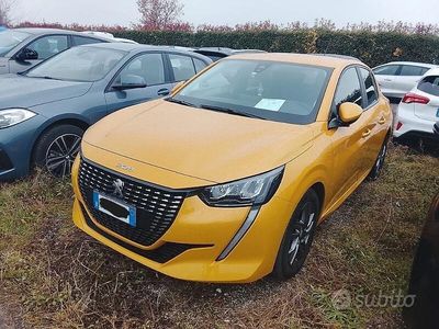 Usata Peugeot 208 Active 75 CV (55 kW) 2021 Giallo Utilitaria