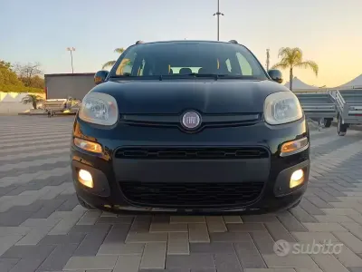 Usata Fiat Panda Lounge 75 CV (55 kW) 2012 Nero Utilitaria