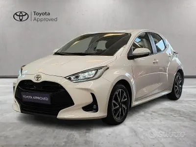 Usata Toyota Yaris Trend 72 CV (52 kW) 2022 Bianco Utilitaria