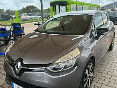 Usata Renault Clio 90 CV (66 kW) 2016 Grigio Berlina