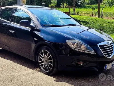 Usata Lancia Delta Gold 165 CV (121 kW) 2009 Nero Utilitaria