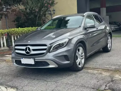 Usata Mercedes GLA220 Executive 177 CV (130 kW) 2015 Grigio SUV