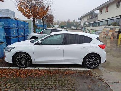 Usata Ford Focus ST-Line 120 CV (88 kW) 2020 Bianco Berlina