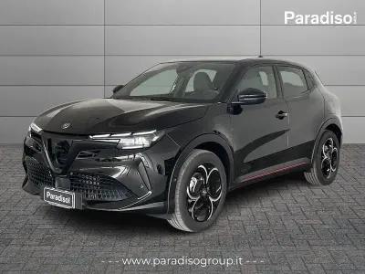 Nuova Alfa Romeo GT Junior Edizione Speciale 144 CV (105 kW) 2026 Nero Furgone