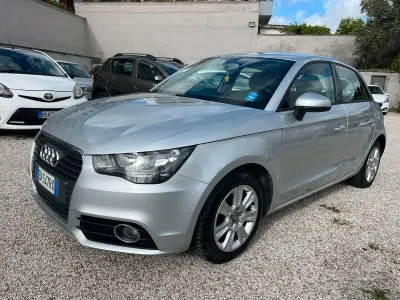 Begagnad Audi A1 Ambition 90 HK (66 kW) 2012 Grå Halvkombi