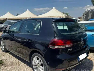 Gebraucht VW Golf VI Highline 105 PS (77 kW) 2010 Schwarz Kleinwagen