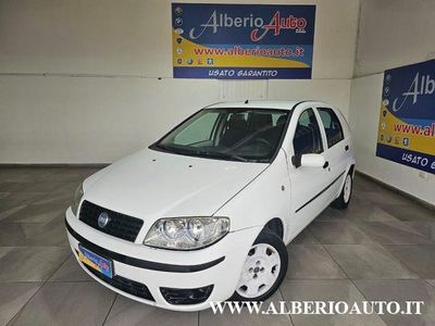Usata Fiat Punto Active 69 CV (50 kW) 2004 Bianco Utilitaria