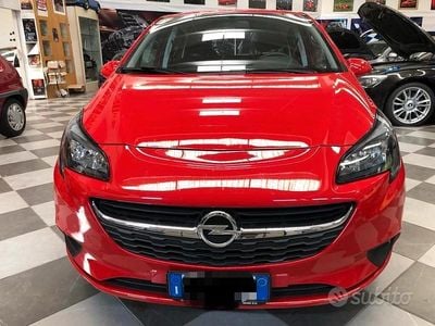 Usata Opel Corsa 69 CV (50 kW) 2016 Rosso Utilitaria