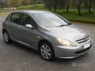 Usata Peugeot 307 107 CV (78 kW) 2004 Grigio Berlina