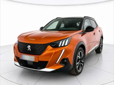 Usata Peugeot e-2008 GT 56 kW (77 CV) 2023 Arancio SUV