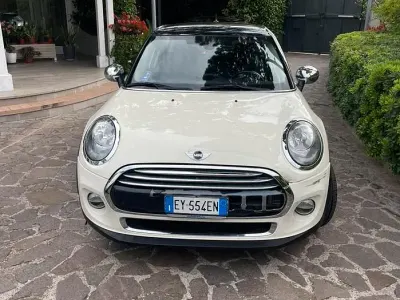 Usata Mini Cooper 116 CV (85 kW) 2015 Bianco Utilitaria