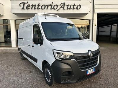 Usata Renault Master 135 CV (99 kW) 2023 Bianco pastello Monovolume
