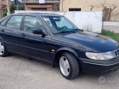 Usata Saab 900 185 CV (136 kW) 1996 Blu Utilitaria