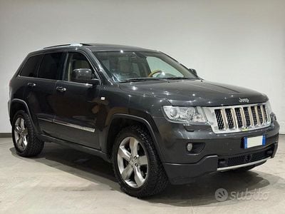 Usata Jeep Grand Cherokee Overland 241 CV (177 kW) 2011 Grigio SUV