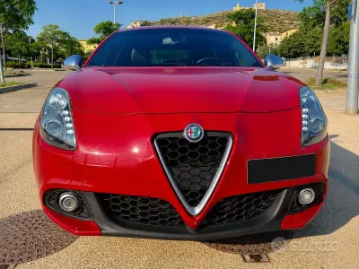 Usata Alfa Romeo Giulietta 175 CV (128 kW) 2016 Rosso Utilitaria