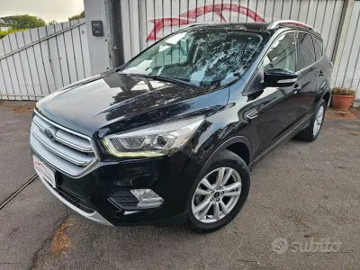 Usata Ford Kuga Business Edition 120 CV (88 kW) 2019 Nero SUV
